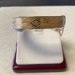 Victorian revival Dunn Bros 1/20th 10k gold filled hinged bangle bracelet